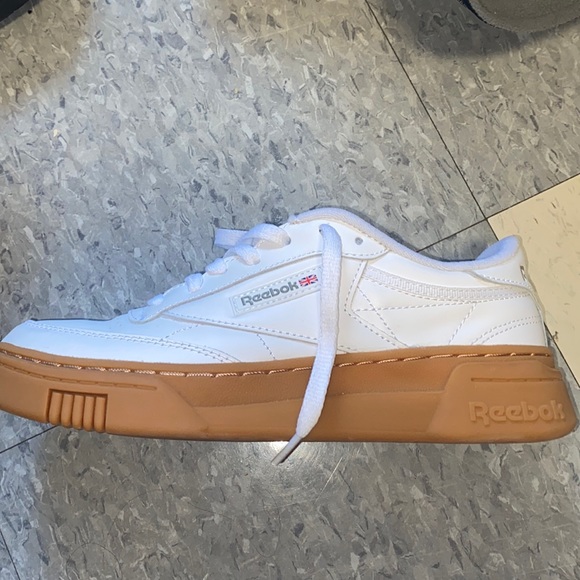 Classic Reebok’s - Picture 1 of 3